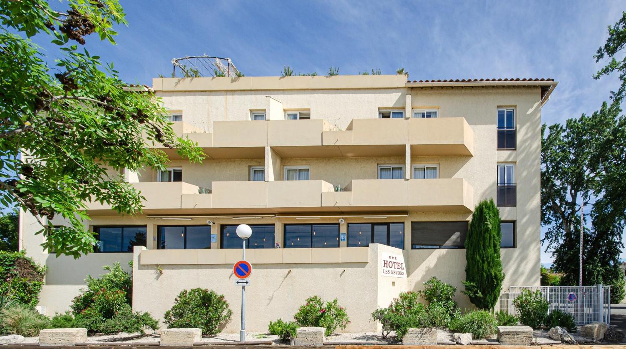 Hotel Les Nevons L'Isle-sur-la-Sorgue Ngoại thất bức ảnh