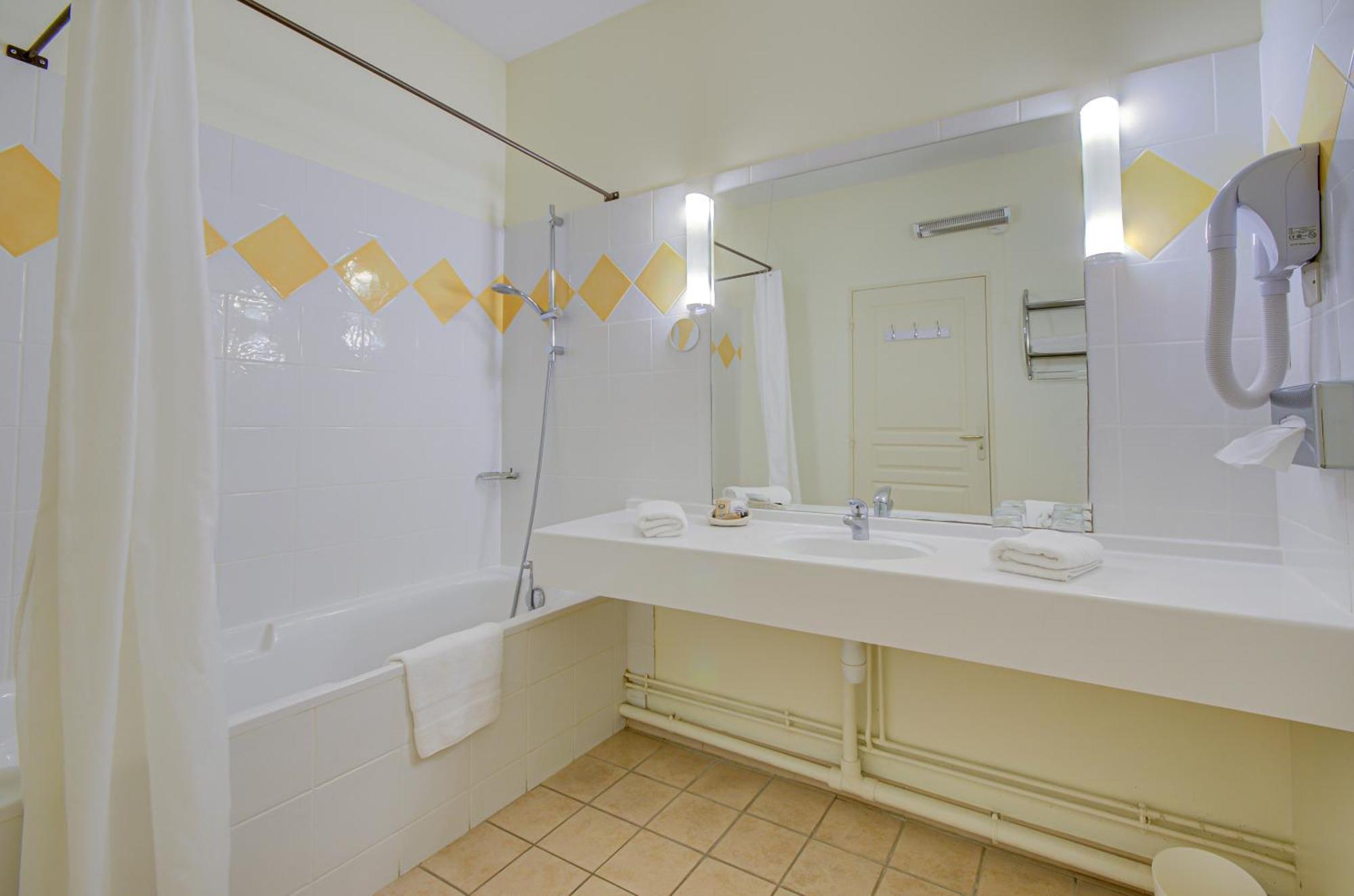 Hotel Les Nevons L'Isle-sur-la-Sorgue Phòng bức ảnh