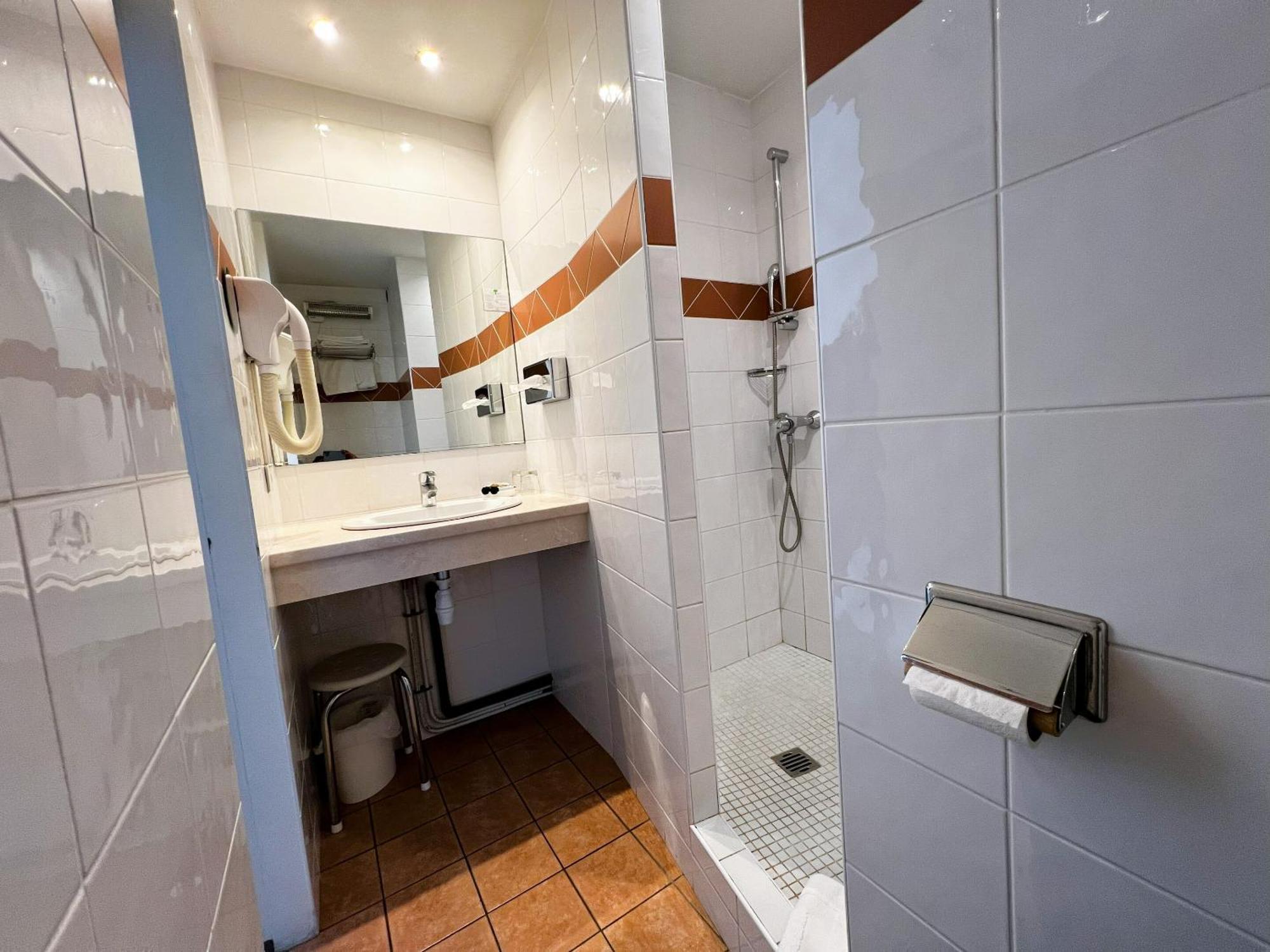 Hotel Les Nevons L'Isle-sur-la-Sorgue Phòng bức ảnh