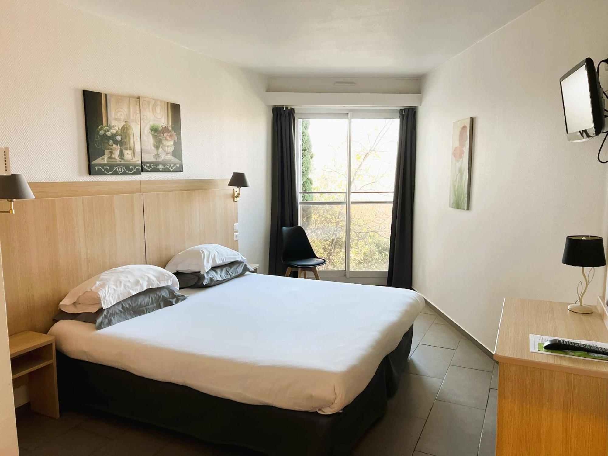 Hotel Les Nevons L'Isle-sur-la-Sorgue Phòng bức ảnh